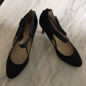 Nine West black heels